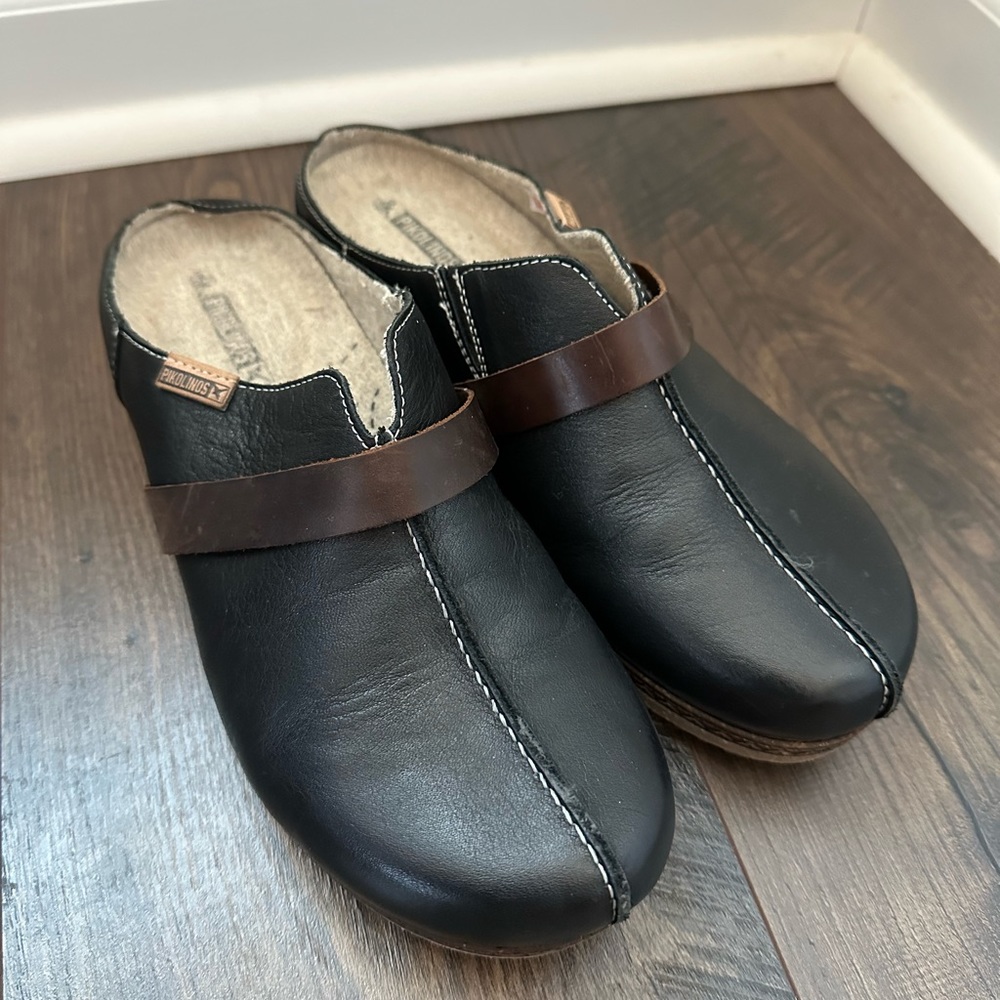 Pikolinos Women’s Black Leather Granada Clogs Size 39EU/8.5US